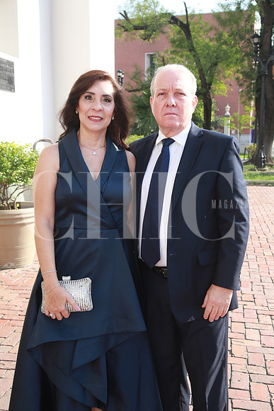 Amparo Serrato de Nader y Sergio Nader