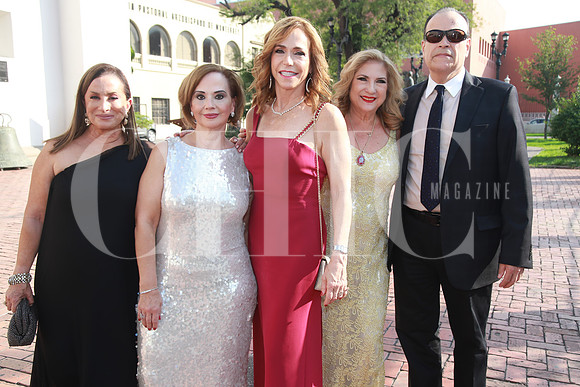 Laura Cantú, Margarita González, Marcela Karren y Karel Godoy