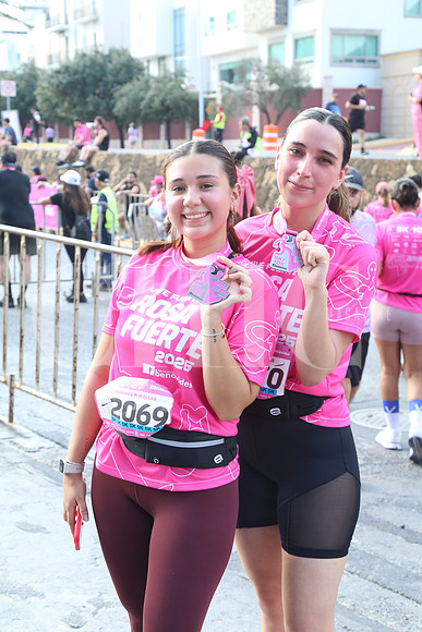 Alessandra del Valle y Evelyn Mora0