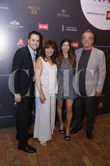 Carlos Longoria, Lupita Zamora, Daniela Zamora y Armando Zamora 2