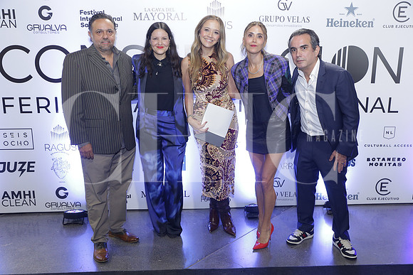 Samuel Campillo, Violeta Romero, Laura Knight y David Manautou 23