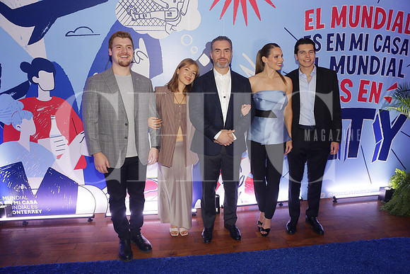 Emilio de la Garza, Alexandra de la Garza, Adrián de la Garza, Gaby Oyervides,20
