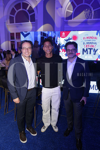 Mauricio Culebro, Oziel Herrera y Mauricio Doëhnner 4
