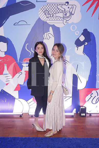 Nataly Logo y Mariale de Hoyos 1