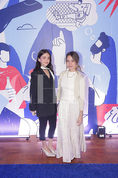 Nataly Logo y Mariale de Hoyos 4