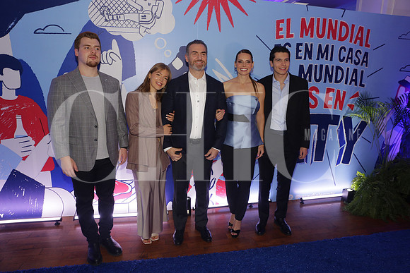 Emilio de la Garza, Alexandra de la Garza, Adrián de la Garza, Gaby Oyervides,9