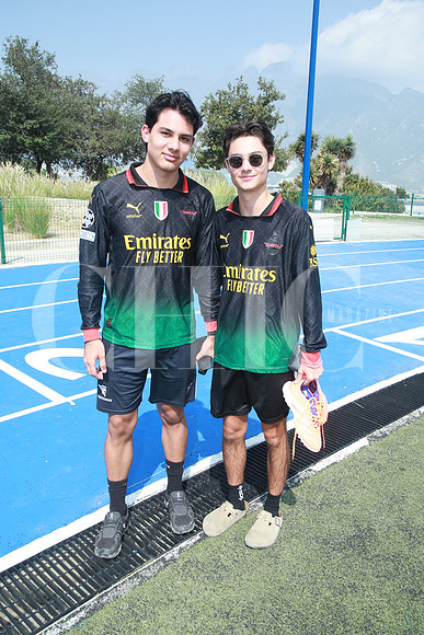 Sebastian Vega y Mauricio Tattersfield (2)
