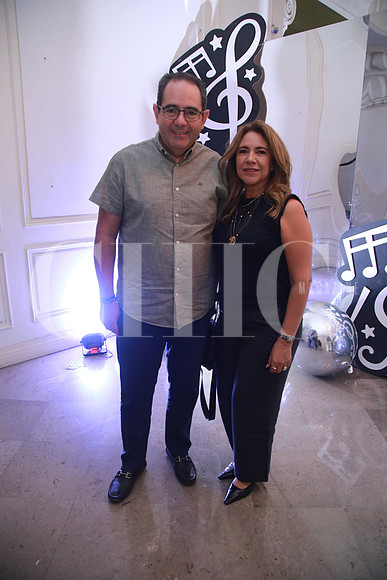 Israel Hernández y Fabiola De la Concha (2)