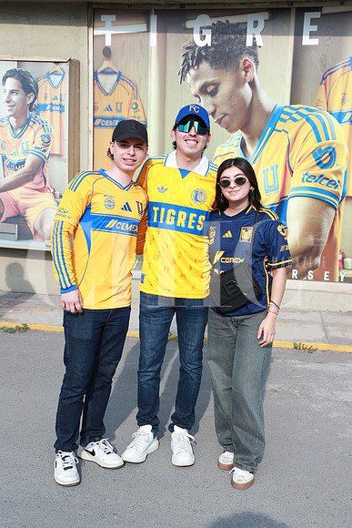 Erik Mena, Mauricio Quinero y Sabina Iturbe2