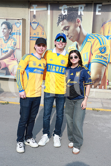 Erik Mena, Mauricio Quinero y Sabina Iturbe3