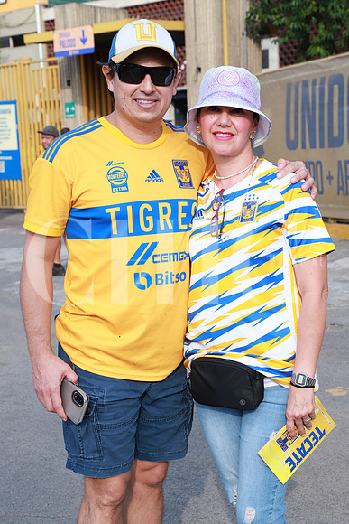 Oscar Palacios y Sandra Montemayor 0