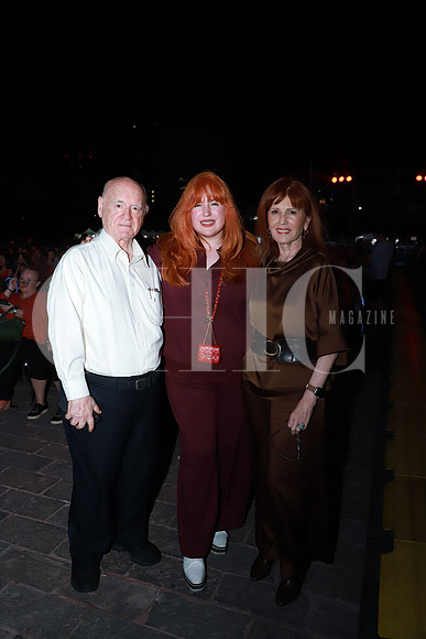 Alejandro Morales, Victoria Kuhne y Victoria Morales 1
