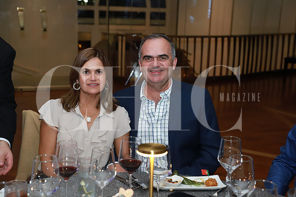 Claudia de la Garza de Canales y Patricio Canales 0