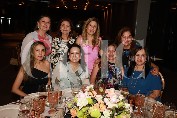 Martha Salazar, Laura Montes, Gaby Villamar, Jennifer Quijano, Maricarmen Soria, Martha Torres, Angélica Ezpinosa y Lorena Flores 3