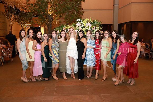 Carmen Siller, Sofia Guajardo, Krista Gonzalez, Paulina Cantú, Catalina Guerra, Myriam Estrella, Daniela Sada, Melissa Gonzalez, Martha Guajardo, Roberta Treviño, Vanessa Elizondo, Nancy Barbosa y R