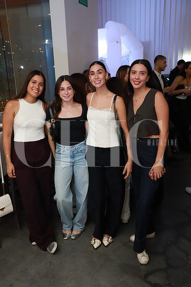 Clemencia Bravo, Eugenia Bermeo, Romina Herebia y Mariana Lopez 2