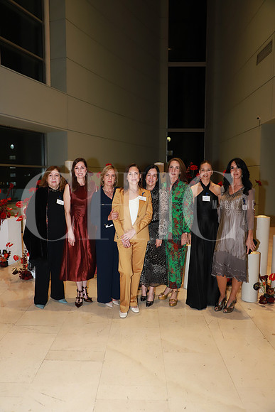 Silvia Barba, Laura Garza, Nohemi Suess, Lorena Medellin, Sandra González de Carrasco, Isabel Ruenes de Martin, Gina Zertuche y Ana Roesch de Rubies 0