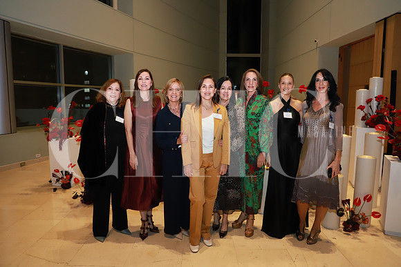 Silvia Barba, Laura Garza, Nohemi Suess, Lorena Medellin, Sandra González de Carrasco, Isabel Ruenes de Martin, Gina Zertuche y Ana Roesch de Rubies 3