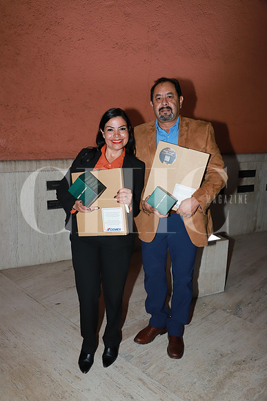 Larisa Rodríguez y Carlos Sifuentes 1
