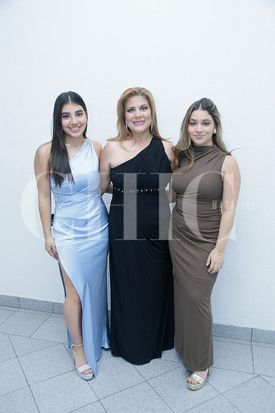Natalia Letayf, Patricia Valenzuela de Letayf y Nicole Letayf