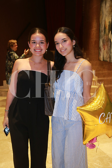 Alissa Santos y Elina Santos (2)