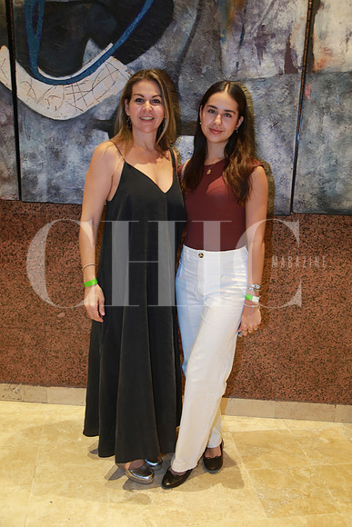 Edith Saracho y Luciana Romeu