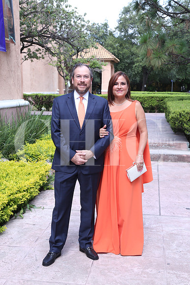 Adrián Lozano y Alejandra Gutiérrez 0
