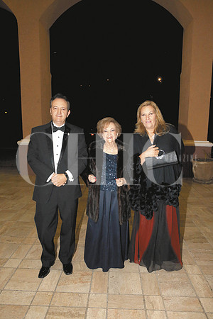 Marcelo Belden, Margarita Elizondo de Belden y Margarita Belden