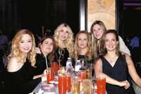 Gina Carrizales, Claudia Gutierrez, Roberta Barrera, Gaby de Arevalo, Adriana de Gil e Irma de Schleske