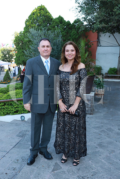 Fernando de la Garza Evia y Roberta Medina