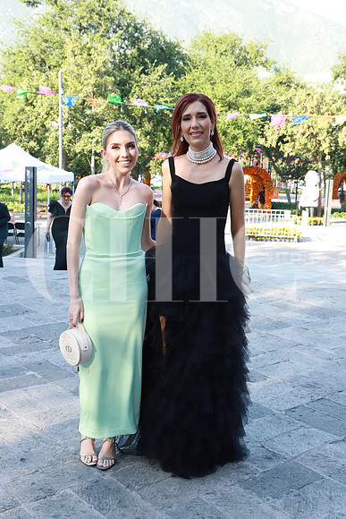 Paulina Chapa y Paulina Farias de Chapa 1