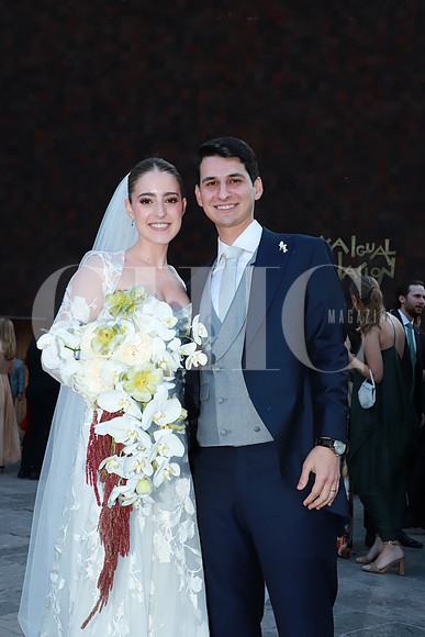 Regina Garza y Adrián Gutiérrez 0