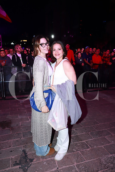 Yaz de la Garza y Victoria García 0