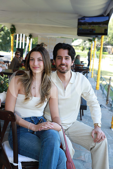 Alejandra Paredes y César Díaz 0