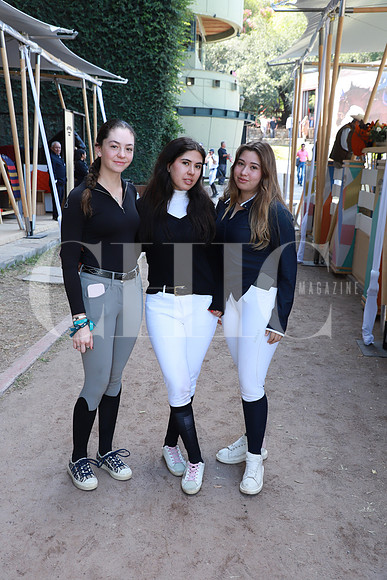 Naia García, Emilia Castañeda y Sofia Castañeda 0
