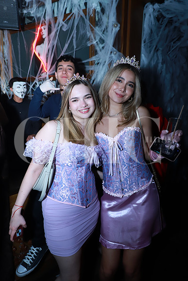Regina González e Isabela Cano 0