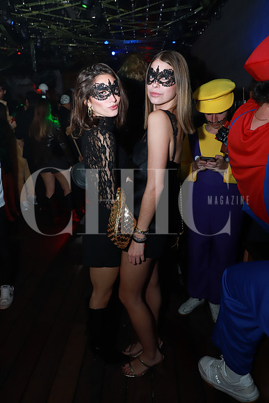 Sophia Larraga y María Paula García 1