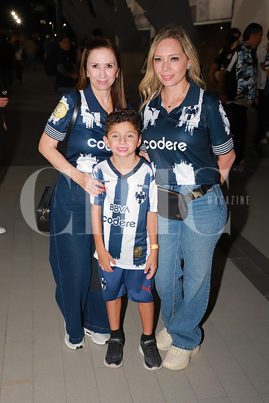 Rosa Nelly Lara, Fernando Salazar y Leslie Cortés 2