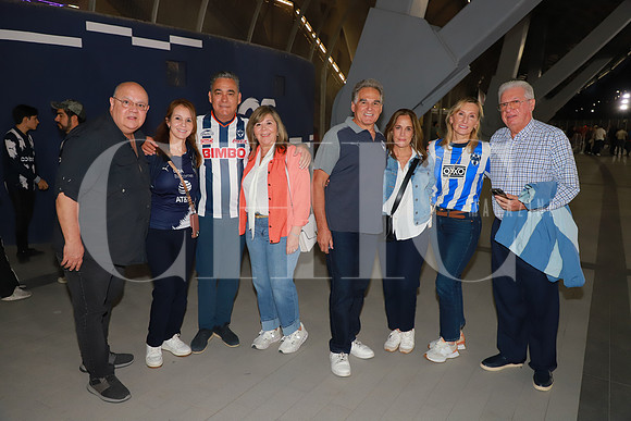 Alejo Cantú, Silvia Santos, Javier Reyna, Claudia Farias, Leticia Dávila, Eugenio Dávila, Maricela Garza y Gerardo Estrada 4