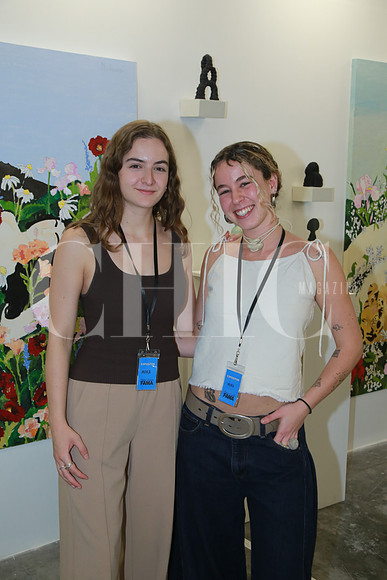 Valeria Zambrano y Dana Zvulun (2)