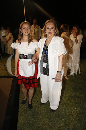Mónica Zetina Treviño y Graciela Muguerza