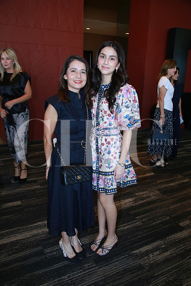 Cecilia Martínez de Gracia y Sara Garza (3)