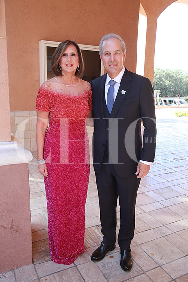 (papás del novio) Gabriela Jaime de Barrera y Lorenzo Barrera (2)