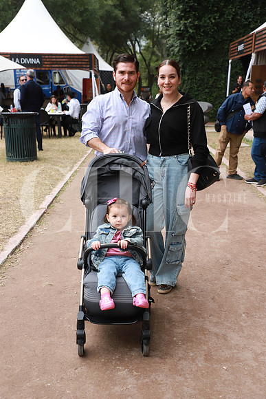 Carlos Nuñez, Andrea López y Luciana Nuñez 1