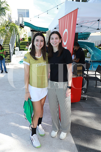 Paola Medina y Daniela Lara 1