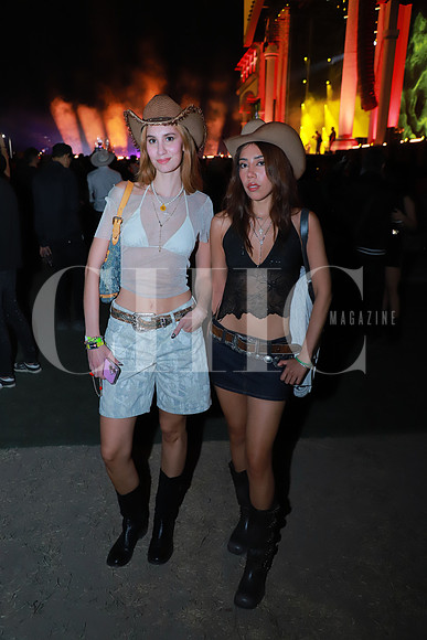 Valentina Moncada y Paola Lopez 2