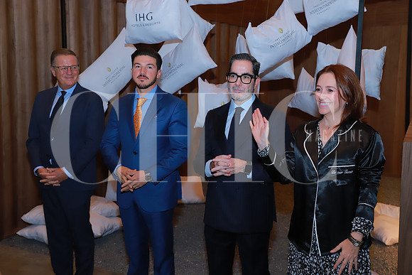 Corte de listón inaugural 9