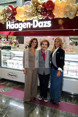 Alejandra Díaz, Gloria Barrera de Bueno y Jenny Cababie  (2)