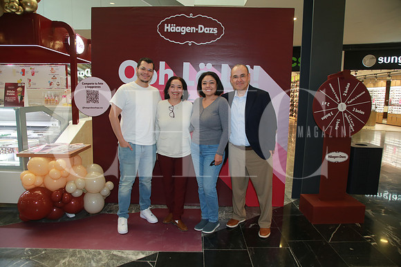 Jaime Antonio Paullada, Lucia Romero, Ariana Jiménez y Jaime Paullada