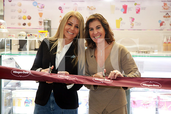 Jenny Cababie  y Alejandra Díaz (8)